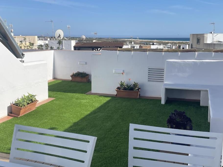 Casa Lola Conil, Azotea Al Mar Y Parking Solo Familias O Parejas Villa Conil De La Frontera Luaran gambar