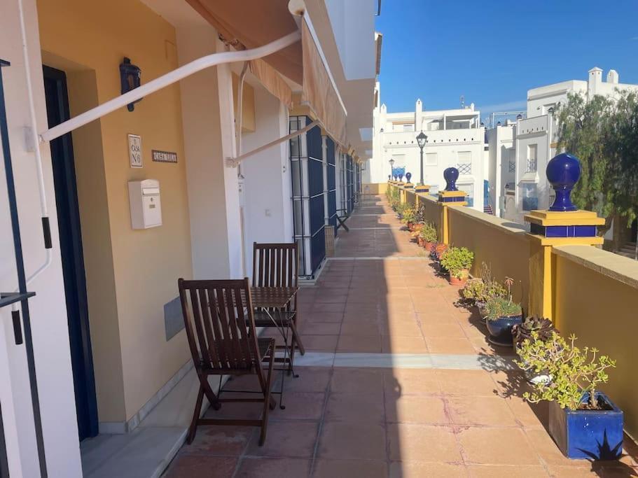 Casa Lola Conil, Azotea Al Mar Y Parking Solo Familias O Parejas Villa Conil De La Frontera Luaran gambar