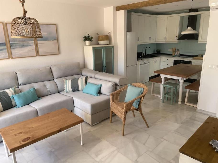 Casa Lola Conil, Azotea Al Mar Y Parking Solo Familias O Parejas Villa Conil De La Frontera Luaran gambar