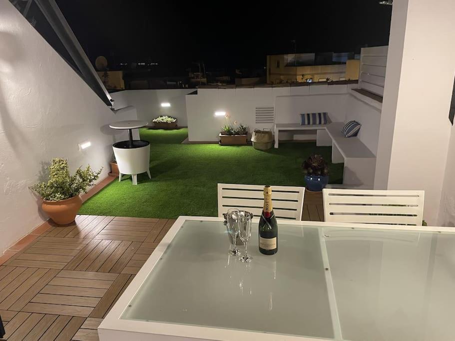 Casa Lola Conil, Azotea Al Mar Y Parking Solo Familias O Parejas Villa Conil De La Frontera Luaran gambar