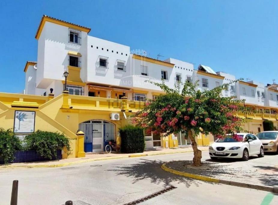 Casa Lola Conil, Azotea Al Mar Y Parking Solo Familias O Parejas Villa Conil De La Frontera Luaran gambar